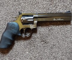 Dan Wesson 715 CO2 revolver .177 pellet version